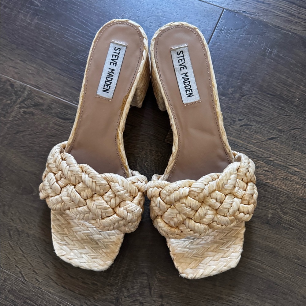 Steve Madden Women's Tan Woven Sandals
